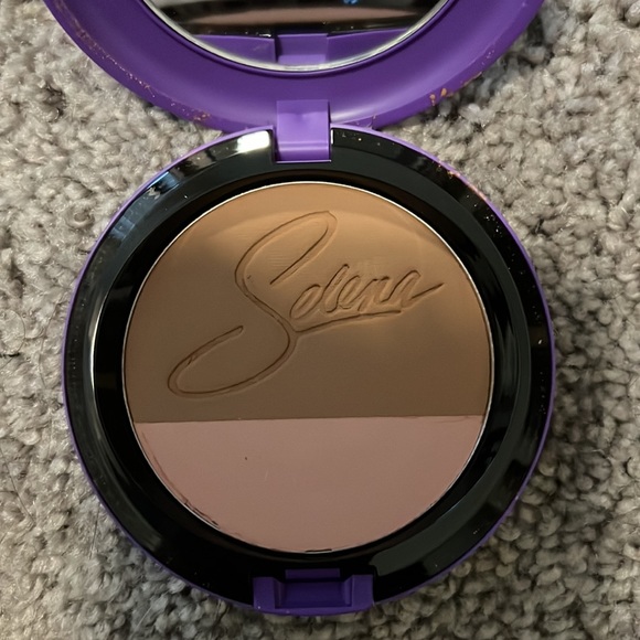 MAC Cosmetics Selena Collector Techno Cumbia Blush Duo - Picture 3 of 7